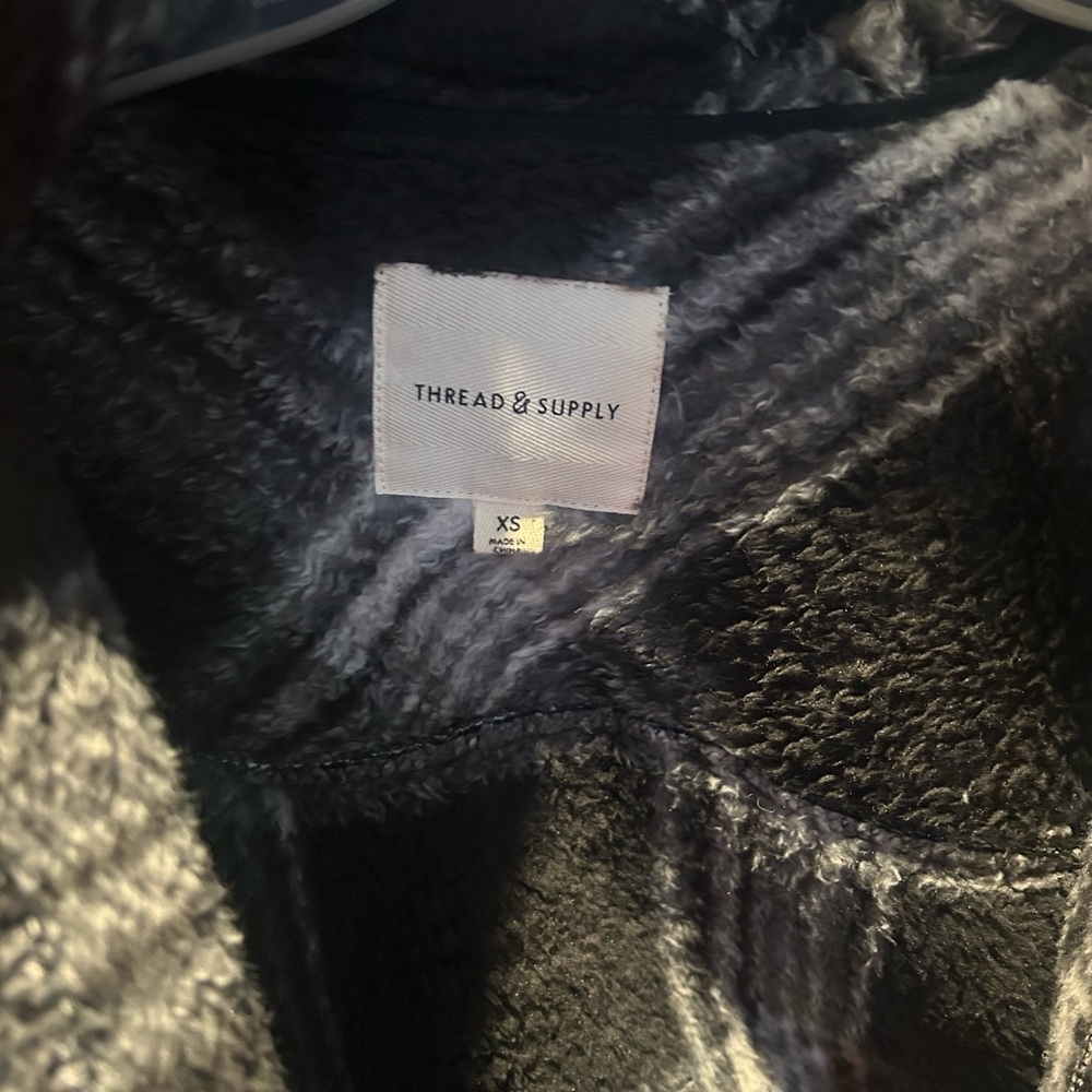 Women’s Jacket - Picture 3 of 4